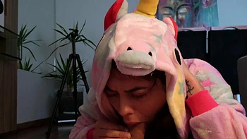 Scarlett Taylor moaning on the bed in homemade pov doggy style