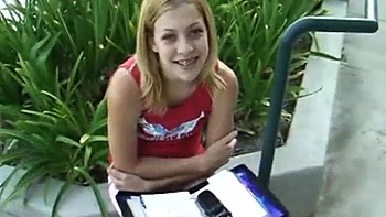 Small blonde: Blowjob, Cowgirl  Amateur Porn