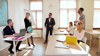 Lavyana, 29 years old, salesperson in Lille! - Jacquie et Michel TV