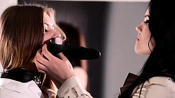 Streaming big cock close ups