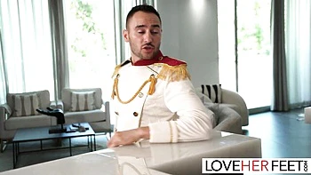 Watch extraordinary Avalon Mira's video