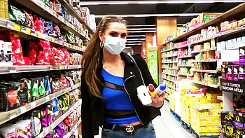 At the height of Claudia's expectations, 23 years old ... - Jacquie et Michel TV