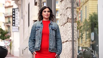 Red Lily is definitely addicted to sex... - Jacquie et Michel TV