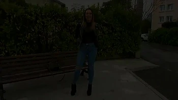 Kaori, 30 years old, tireless traveler and naughty girl! - Jacquie et Michel TV