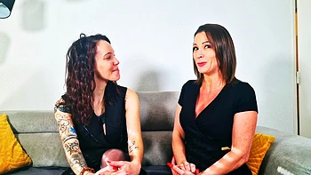 Cataleya dreamed of another woman's perfume... - Jacquie et Michel TV