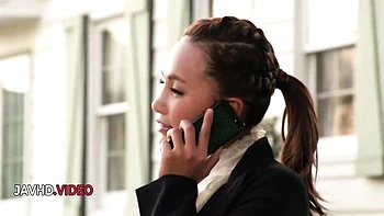 Magnetic hussy's fingering porn