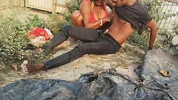 Desi Housewife Anal Sex Outdoor - Big Ass Indian Bhabhi Hardcore