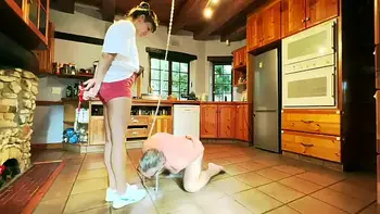 Dominatrix Mistress April - Penalty for Pleasure - Masturpic Pose