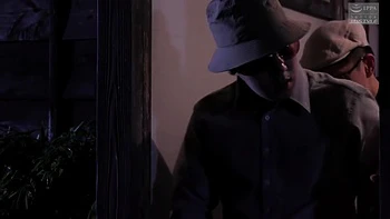 Жена трахается на глазах у мужа