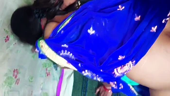 Padosi Aunty Apne Boyfriend Ke Lund Pe Dudh Nikal Ke Chut Chudai.indian Desi Ki Hard Chudai Hindi Viral Videos - Village Bhabhi