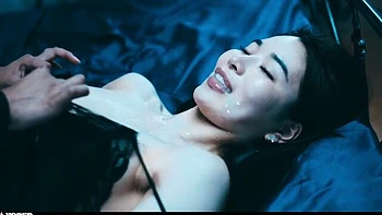 Rae Lil Black's scissoring in lesbian dirt by Vored