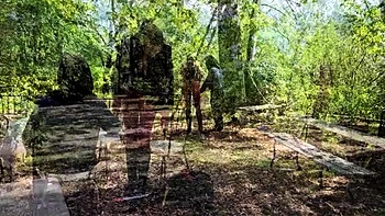 Brünette Amateurin Catarina fickt draußen mit Fetisch