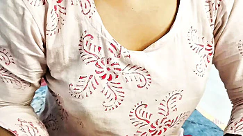 Bangladeshi Stepsister Riya Moni Sucks Stepbrother Dick Hardcore