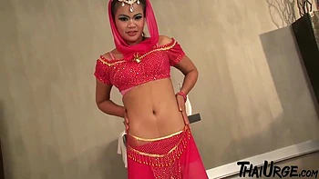 European Backpacker Face Fucking The Oriental Hooker