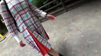 清純派メガネ美女が乳首コリコリ愛撫でウットリ感じて腰クネクネオナニー