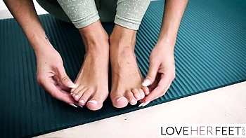 Candice and Sexy's sexy lexy trailer