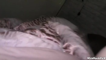 Небесная Ангел и блондинка Натали жестко трахаются на природе в POV