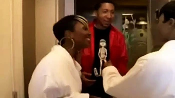 Cherokee et Beauty Dior à trois : gros cul en levrette et cowgirl