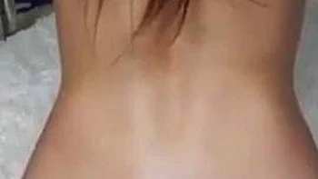 Mamada coreana tetona se masturba rico