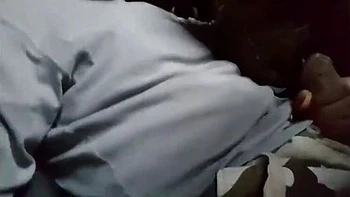 Sandra de peitões faz boquete e mãozinha no carro - sexo amador alemão