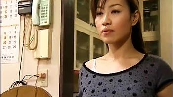 Cuckold disfruta viendo a su chica follada por otro