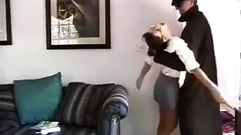 Grosse poitrine en levrette et missionnaire