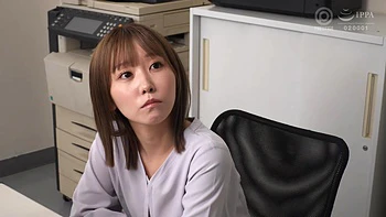 Японская пышногрудая сучка с мощным сквиртом