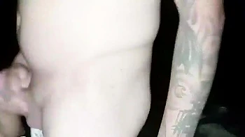 MILF morena follada anal y con blowjob al aire libre