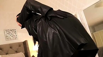 JOI de cuero con milf Liza - solo fetiche vintage