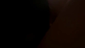 Petite pute blanche esclave d'un énorme BBC