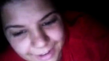 Brune BBW se branle grosse chatte et cul en webcam