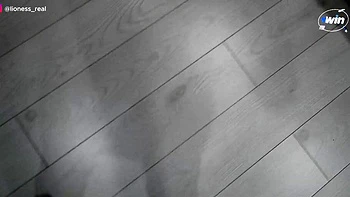 Sneaky stepsister gives perfect oral pleasure in vacation