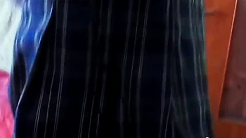 Rusa tímida pelirroja hace una mamada