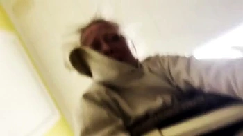 Erika branlée au cul et fessée OTK