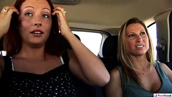 Milf Rebecca baisée en doggy, cowgirl et missionnaire