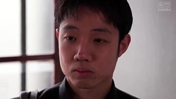 Geiler Cuckold sieht, wie ihre Fotze gefickt wird