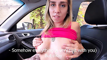 MILF russa chupa no táxi - sexo ao ar livre e creampie