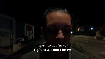 Estranho fode MILF gostosa de quatro e goza na bunda grande