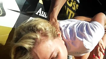 Salopes blondes Chloe & Alice baisées fort en anal et doggy, sperme en bouche