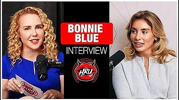 Британская MILF Бонни Блю без цензуры с Холли Рэндолл