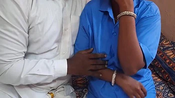 Öffentlicher Ratschef fickt seine Hilfesuchende