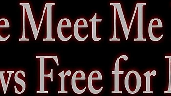 Maggie se masturba con juguetes grandes y tetas enormes