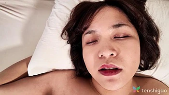 Mika Arimura, japonesa rellenita, chupa y folla duro