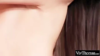 Блондинка-лесбиянка ебет жопу любовницы страпоном