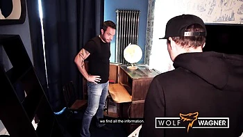 Julia Exclusiv maman aux gros seins suce en POV