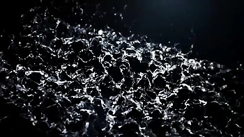 Lesbiennes tchèques perverses pissent et s'embrassent