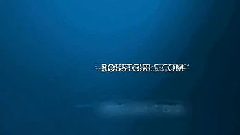 Chica trans chupando y lamiendo culo duro