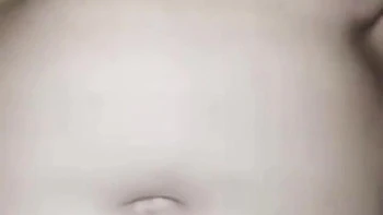 Пышная индийская девка голая