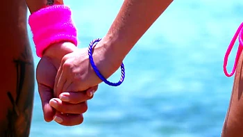 Lorenzo fode a milf Cassie de lingerie