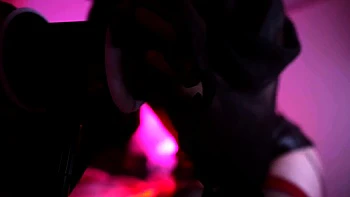 MILF morena tetona corre ASMR